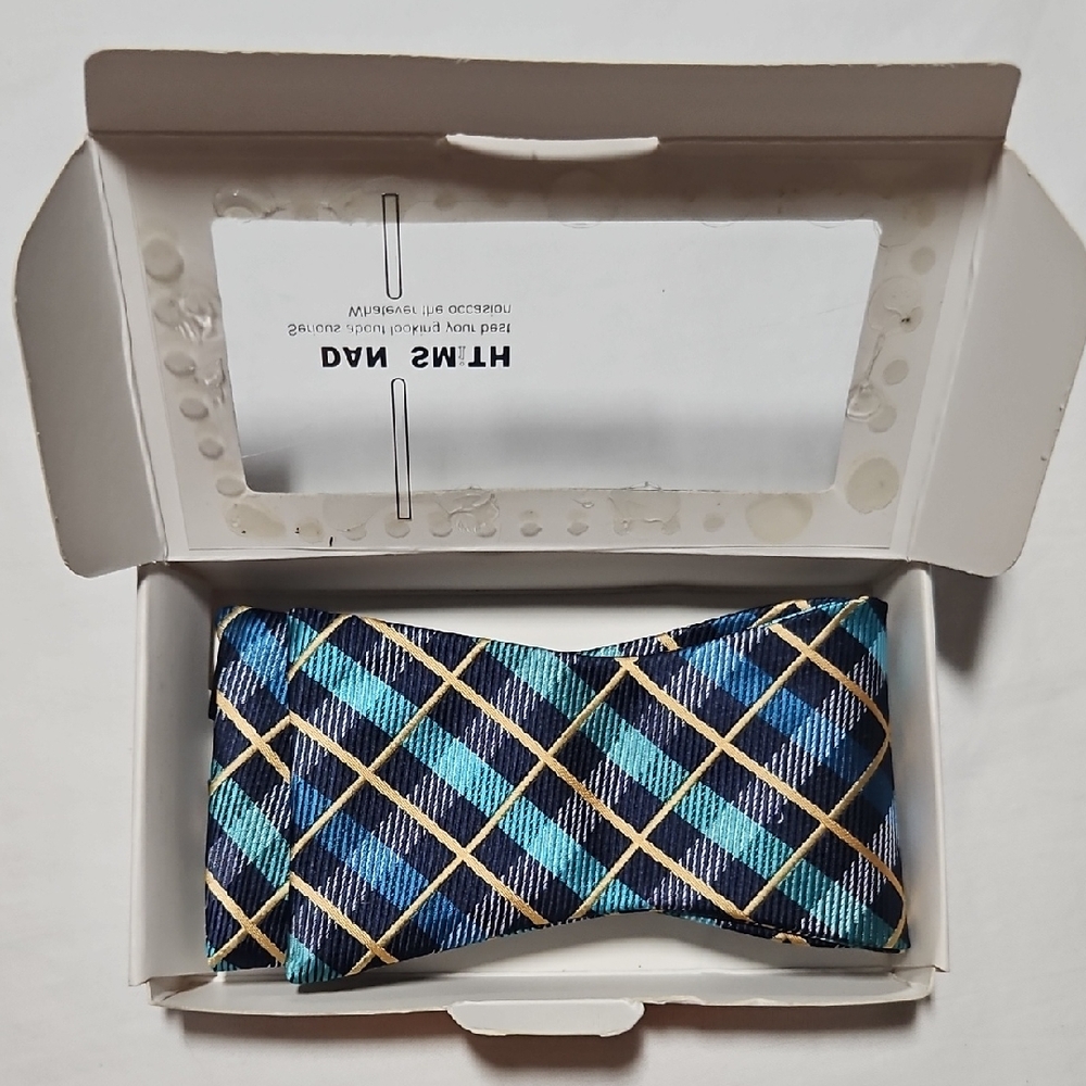 NEW Dan Smith Bow Tie in Gift Box Blue Teal Navy Tan Plaid Handmade